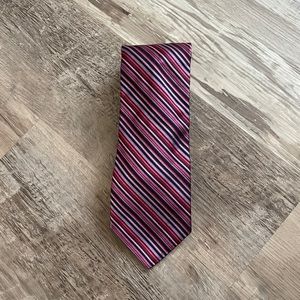 HART SCHAFFNER MARX Men's Silk Tie